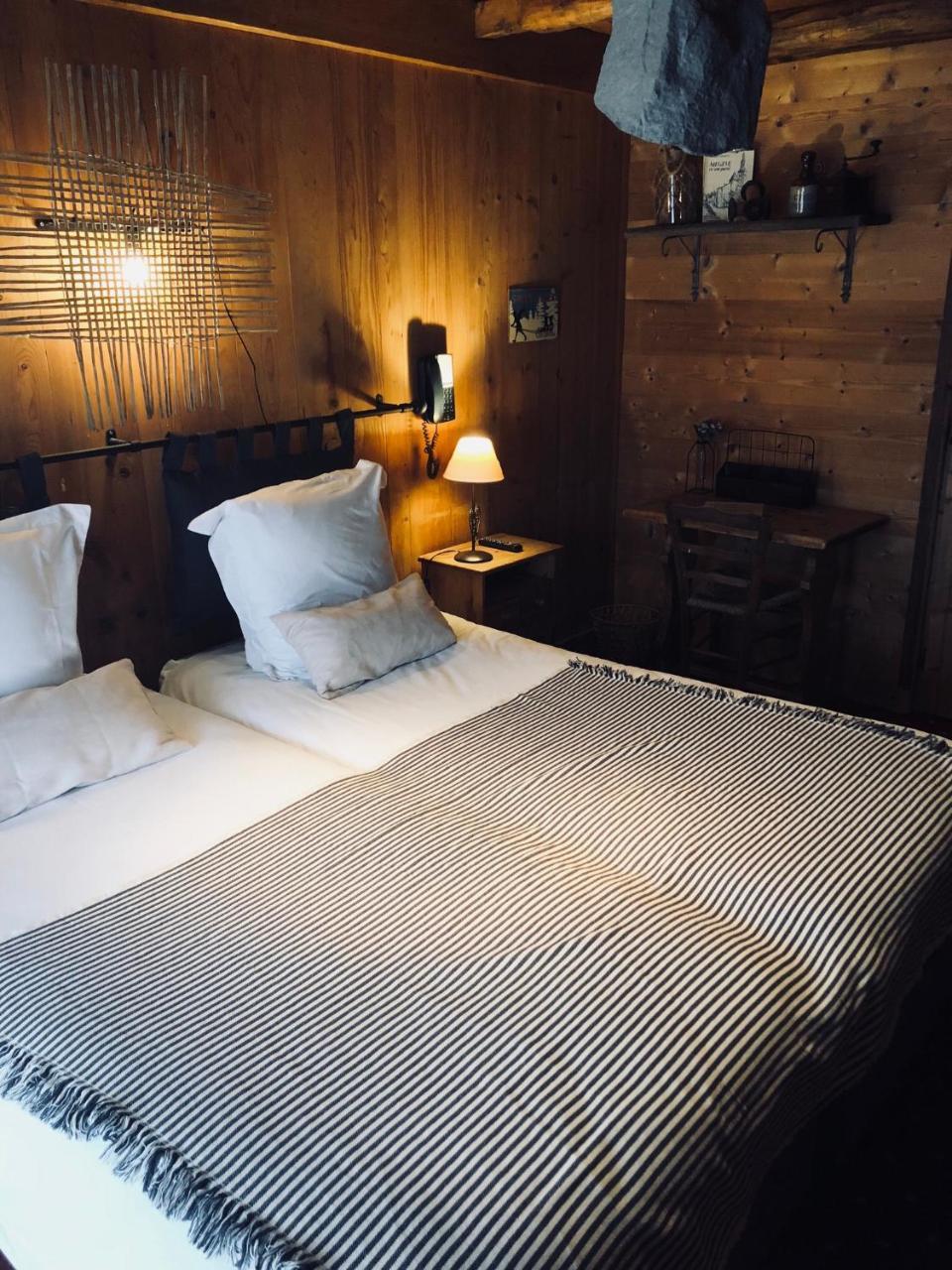 Le Coin Savoyard Hotel Combloux Bagian luar foto
